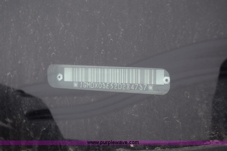 image for item L1071 2002 Pontiac Montana van