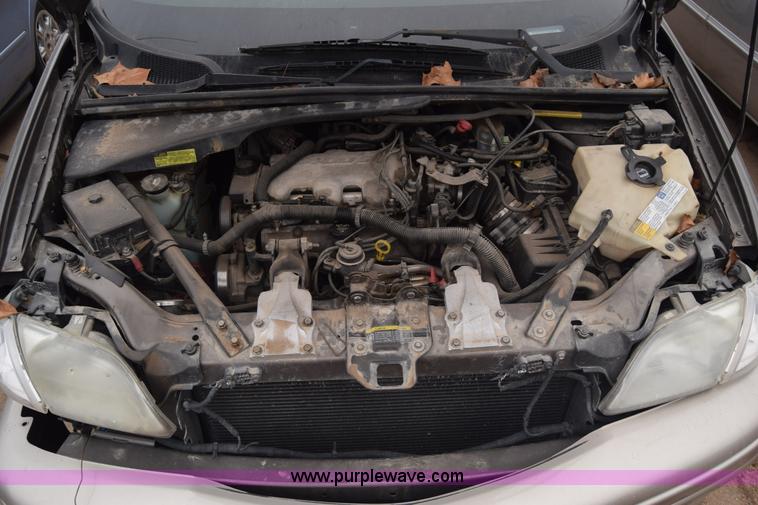 image for item L1071 2002 Pontiac Montana van