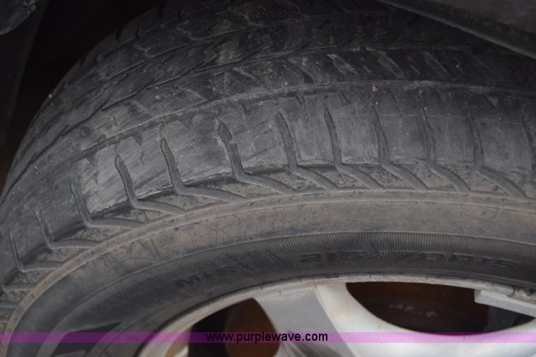 image for item L1071 2002 Pontiac Montana van