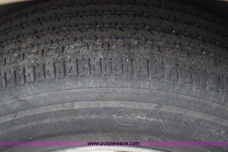 image for item L1071 2002 Pontiac Montana van