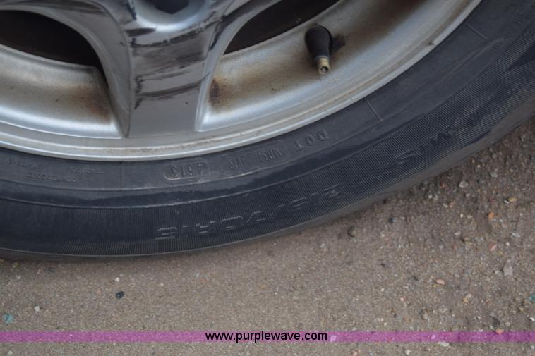 image for item L1071 2002 Pontiac Montana van