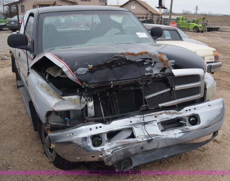 image for item L1072 1998 Dodge Ram 1500 Quad Cab pickup truck