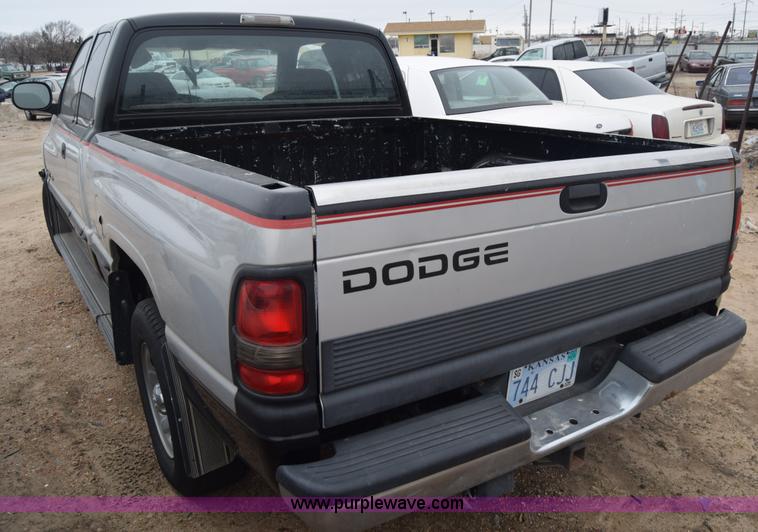 image for item L1072 1998 Dodge Ram 1500 Quad Cab pickup truck