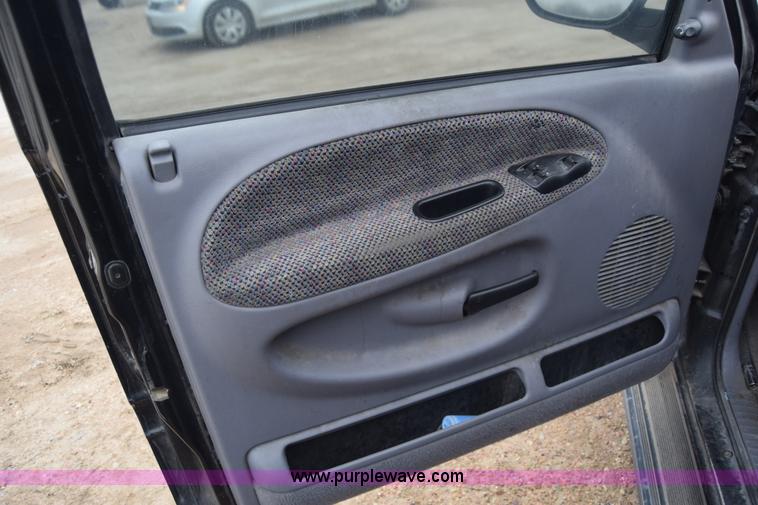 image for item L1072 1998 Dodge Ram 1500 Quad Cab pickup truck