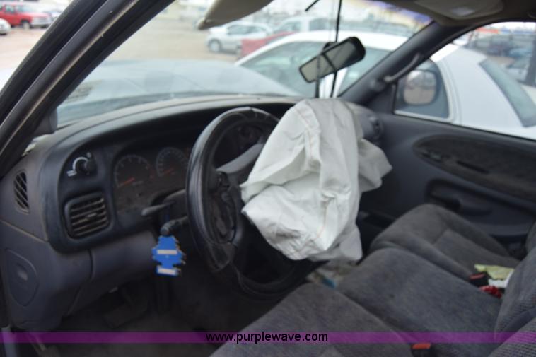 image for item L1072 1998 Dodge Ram 1500 Quad Cab pickup truck