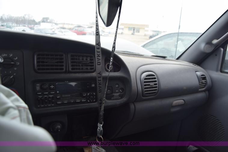 image for item L1072 1998 Dodge Ram 1500 Quad Cab pickup truck