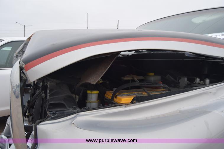 image for item L1072 1998 Dodge Ram 1500 Quad Cab pickup truck