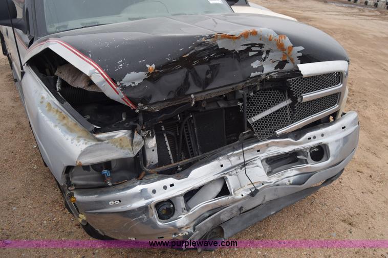 image for item L1072 1998 Dodge Ram 1500 Quad Cab pickup truck