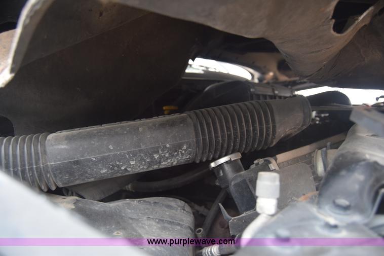 image for item L1072 1998 Dodge Ram 1500 Quad Cab pickup truck