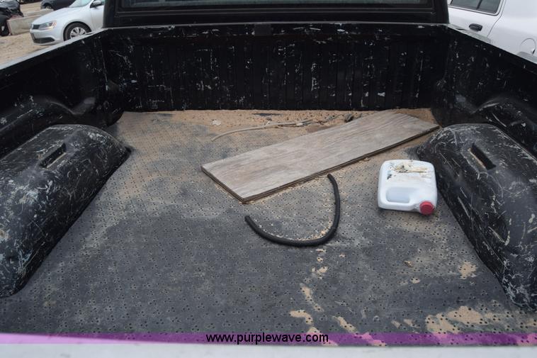 image for item L1072 1998 Dodge Ram 1500 Quad Cab pickup truck