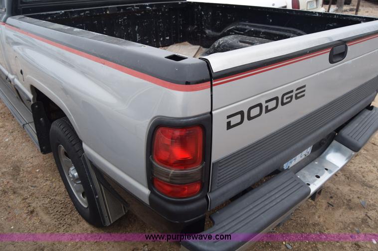 image for item L1072 1998 Dodge Ram 1500 Quad Cab pickup truck