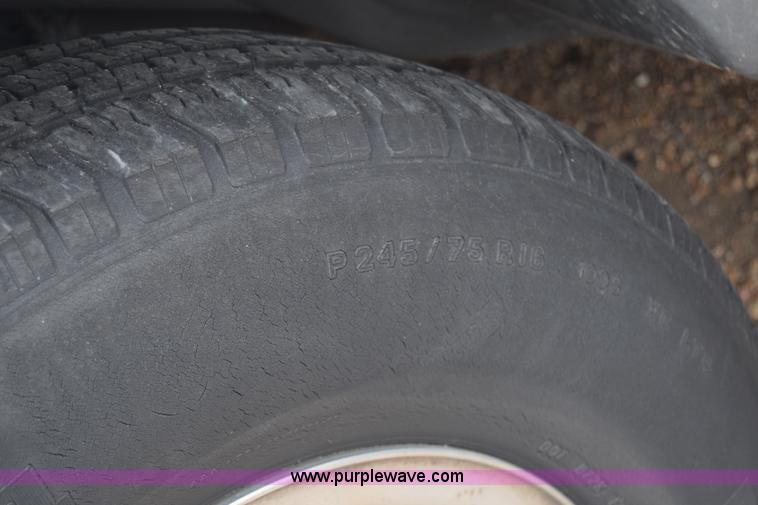 image for item L1072 1998 Dodge Ram 1500 Quad Cab pickup truck