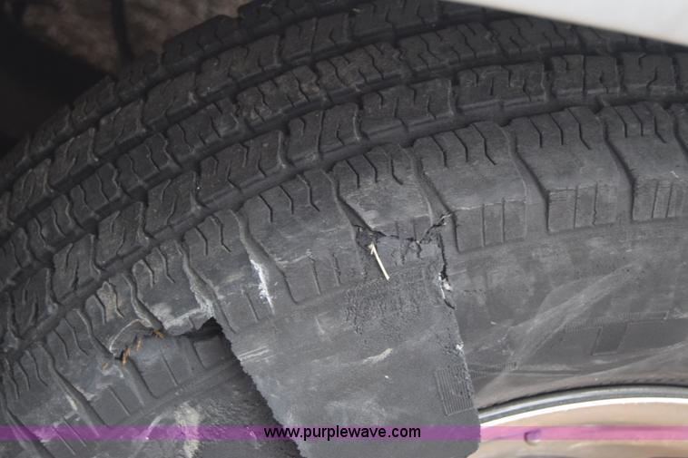 image for item L1072 1998 Dodge Ram 1500 Quad Cab pickup truck