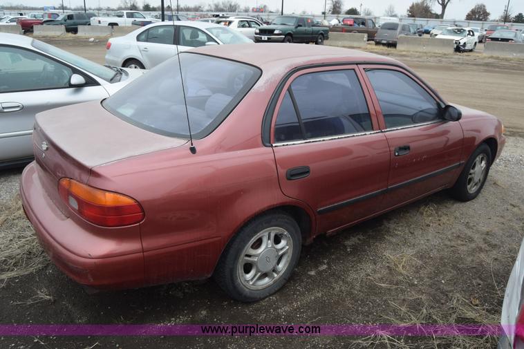 image for item L1074 1998 Chevrolet Prizm Lsi
