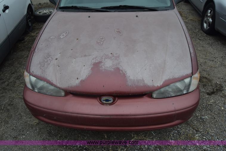 image for item L1074 1998 Chevrolet Prizm Lsi