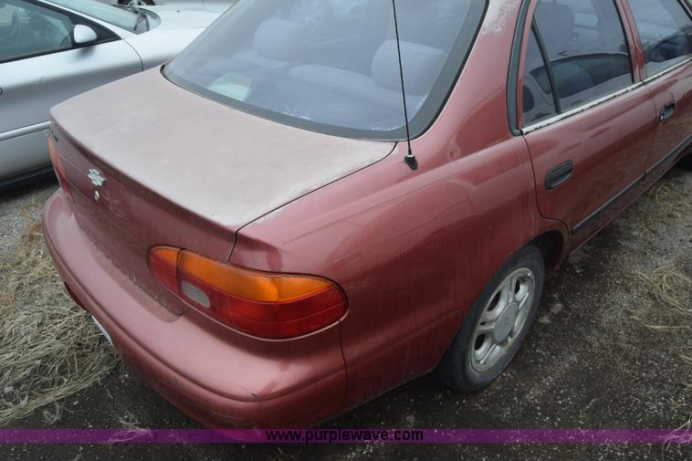 image for item L1074 1998 Chevrolet Prizm Lsi