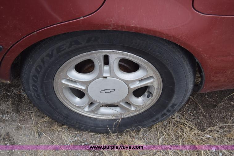 image for item L1074 1998 Chevrolet Prizm Lsi