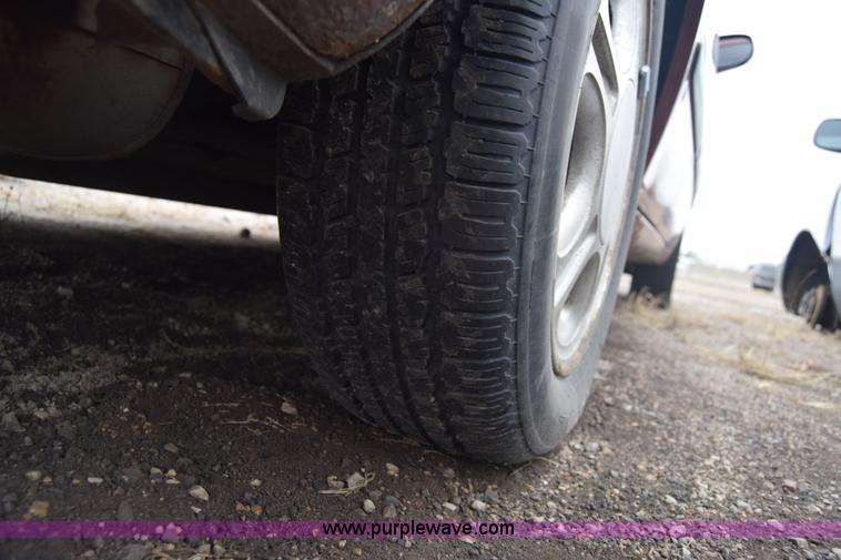 image for item L1074 1998 Chevrolet Prizm Lsi