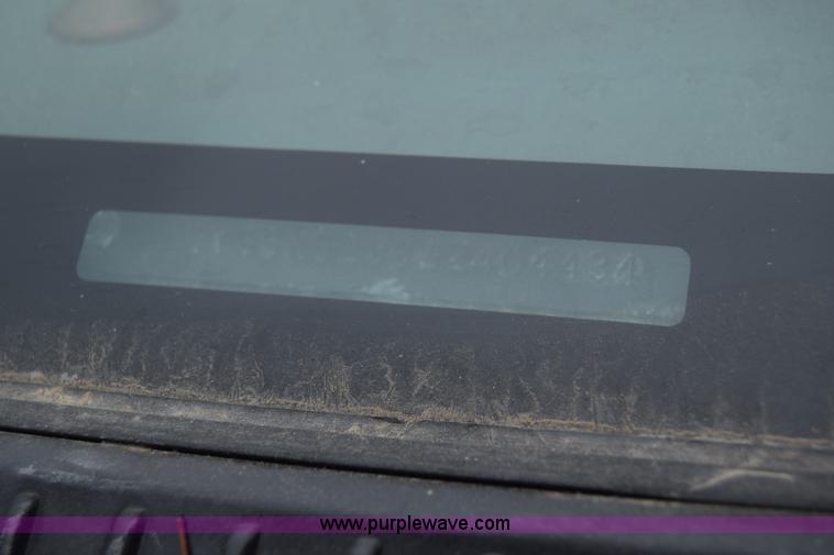 image for item L1074 1998 Chevrolet Prizm Lsi