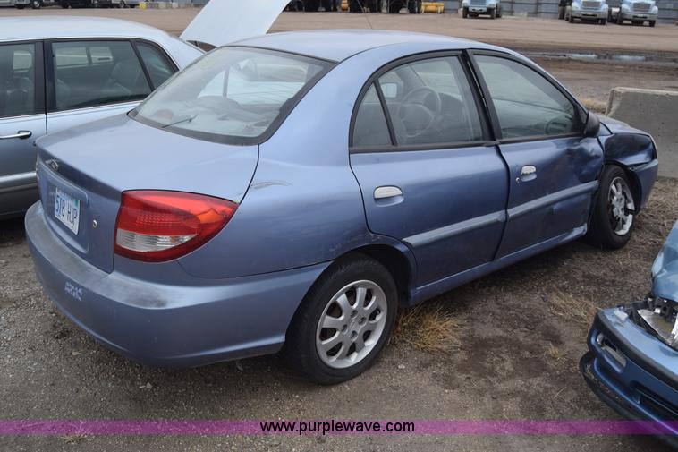 image for item L1076 2004 Kia Rio