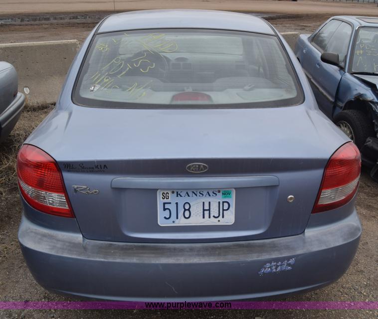 image for item L1076 2004 Kia Rio