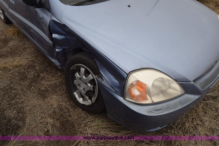 image for item L1076 2004 Kia Rio