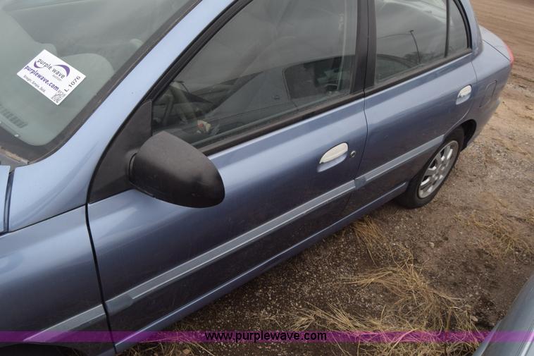 image for item L1076 2004 Kia Rio