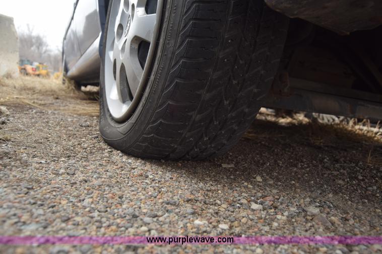 image for item L1076 2004 Kia Rio