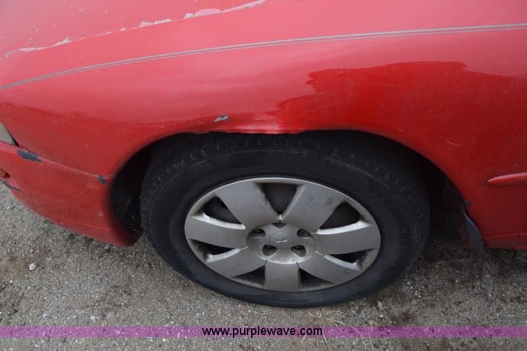 image for item L1077 1999 Dodge Avenger ES