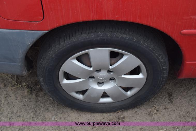 image for item L1077 1999 Dodge Avenger ES