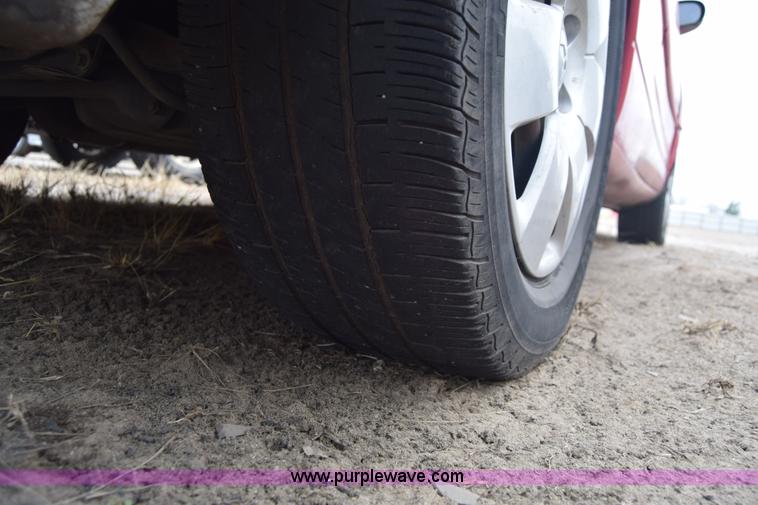 image for item L1077 1999 Dodge Avenger ES