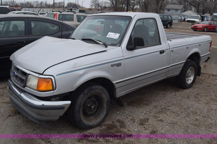 image for item L1079 1994 Ford Ranger pickup truck