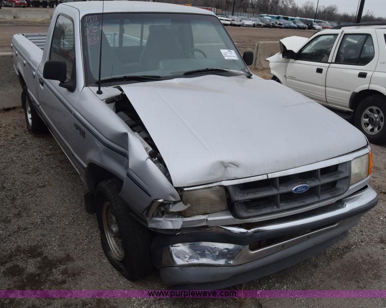 image for item L1079 1994 Ford Ranger pickup truck