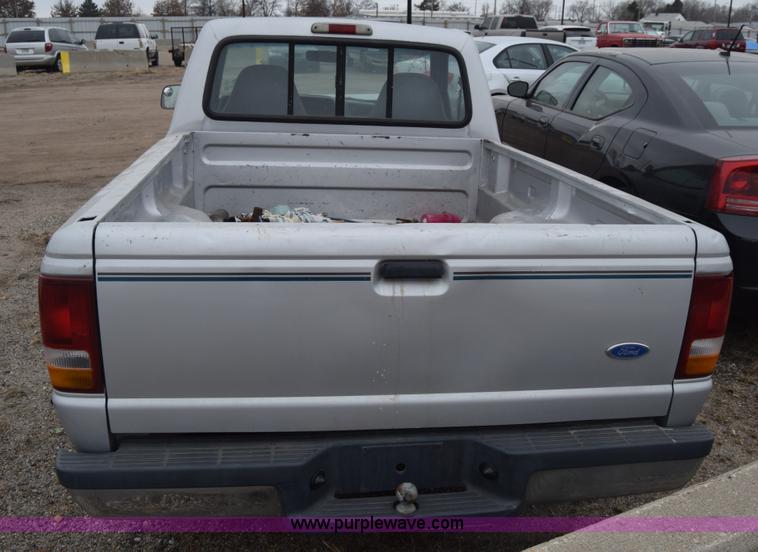 image for item L1079 1994 Ford Ranger pickup truck