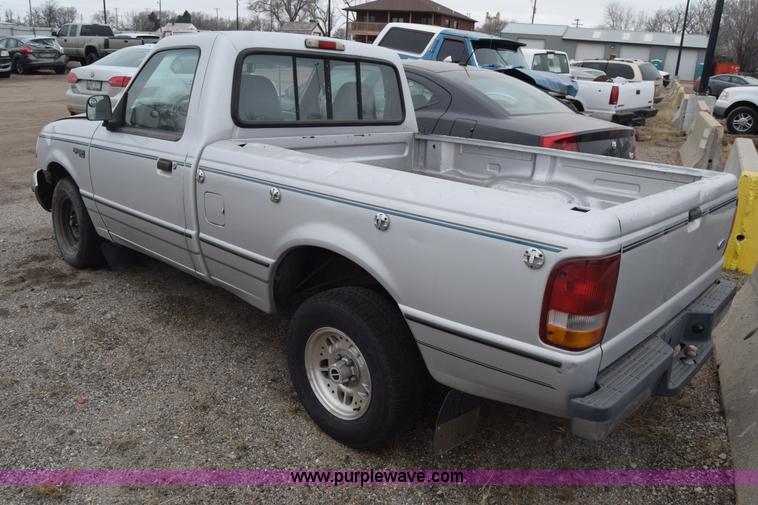 image for item L1079 1994 Ford Ranger pickup truck