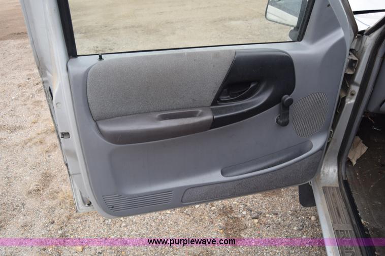image for item L1079 1994 Ford Ranger pickup truck