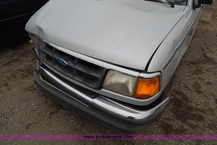 image for item L1079 1994 Ford Ranger pickup truck