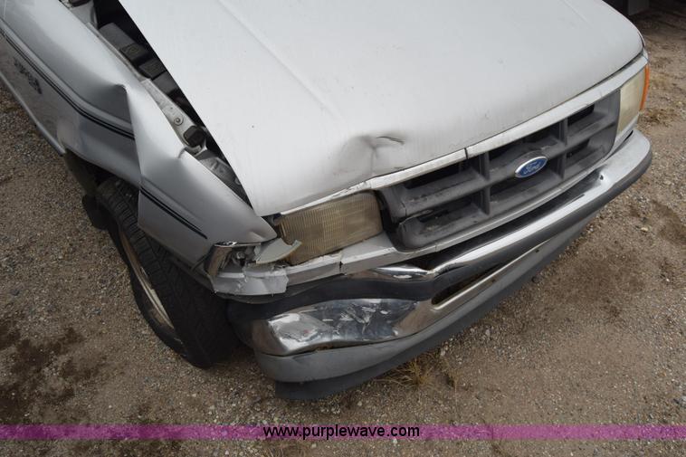 image for item L1079 1994 Ford Ranger pickup truck