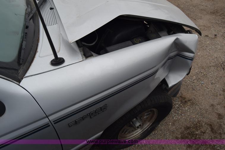 image for item L1079 1994 Ford Ranger pickup truck