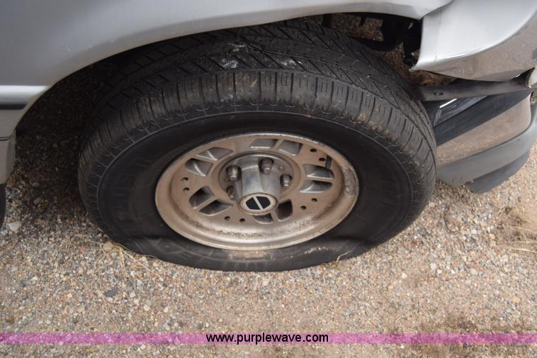 image for item L1079 1994 Ford Ranger pickup truck