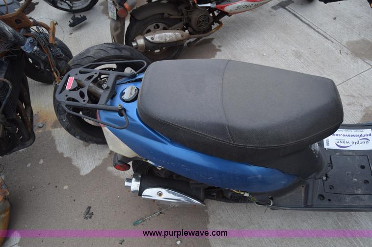 image for item L1080 2014 Tao Tao moped
