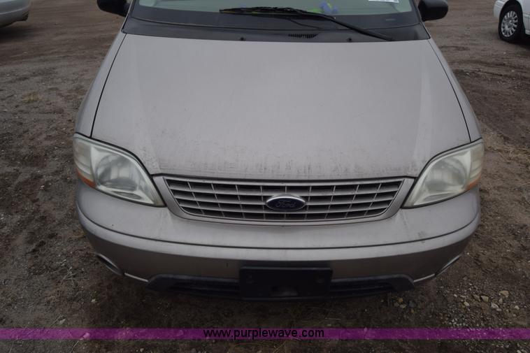 image for item L1083 2002 Ford Windstar van