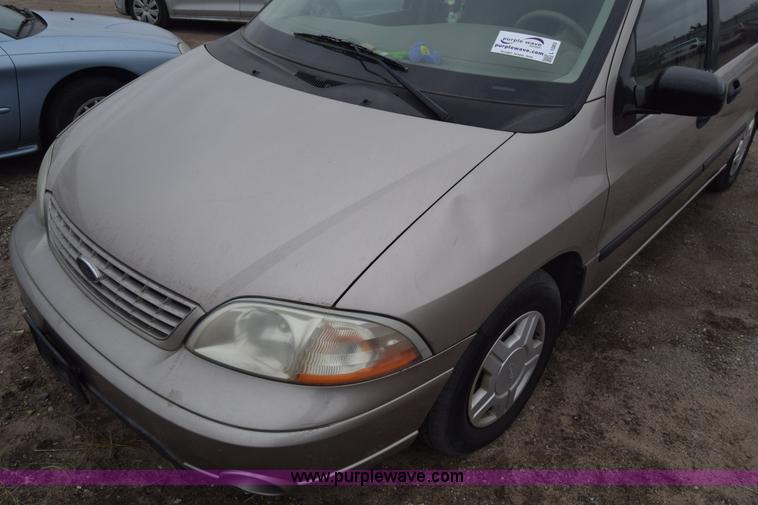 image for item L1083 2002 Ford Windstar van