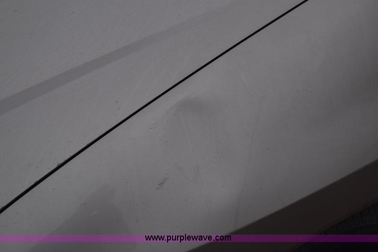 image for item L1083 2002 Ford Windstar van