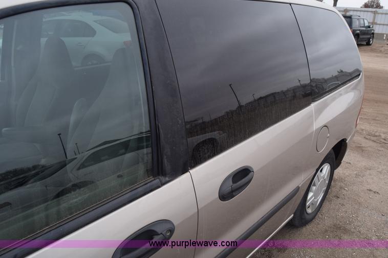 image for item L1083 2002 Ford Windstar van