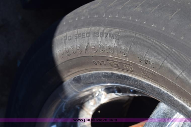 image for item L1180 2001 Chevrolet Monte Carlo SS