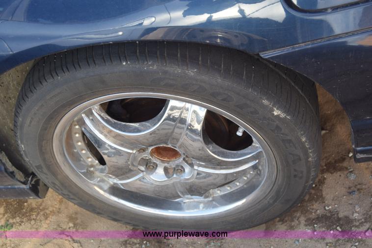 image for item L1180 2001 Chevrolet Monte Carlo SS