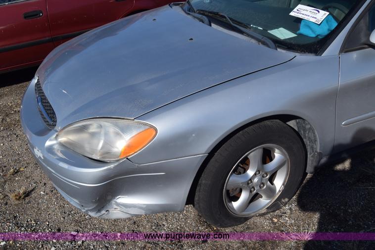 image for item L1186 2000 Ford Taurus SE