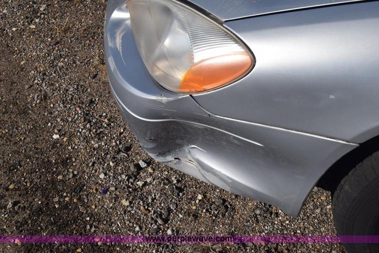 image for item L1186 2000 Ford Taurus SE