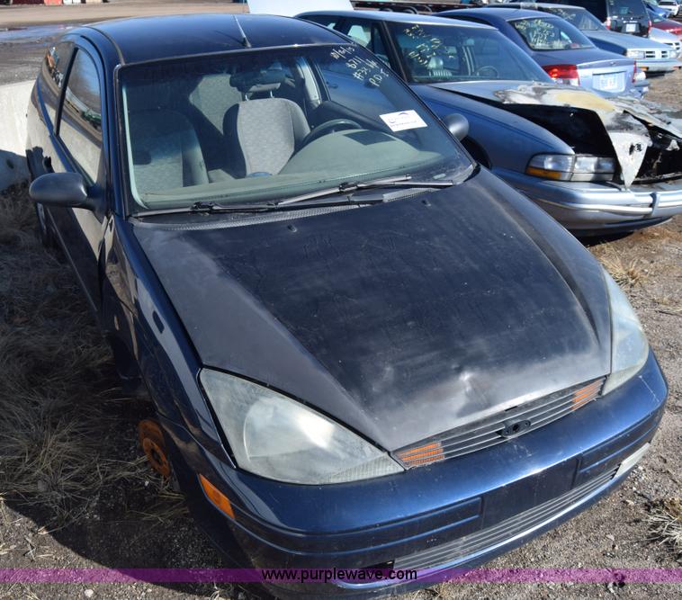 image for item L1187 2004 Ford Focus ZX3